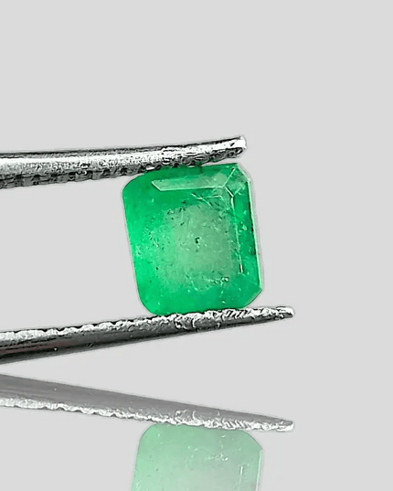 1.16ct Vivid Grass Green Emerald , 100% Natural Gem - SMSGEMS 