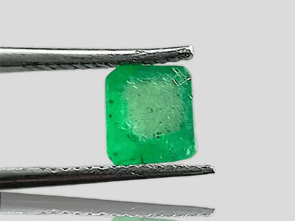 1.16ct Vivid Grass Green Emerald , 100% Natural Gem - SMSGEMS 