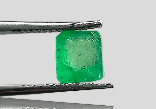 1.16ct Vivid Grass Green Emerald , 100% Natural Gem - SMSGEMS 