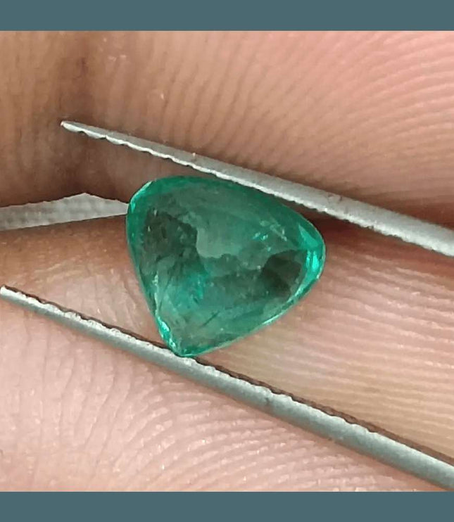 1.20ct Heart Shape Pastel Green Emerald, Natural Earth Mined Gemstone - SMSGEMS 