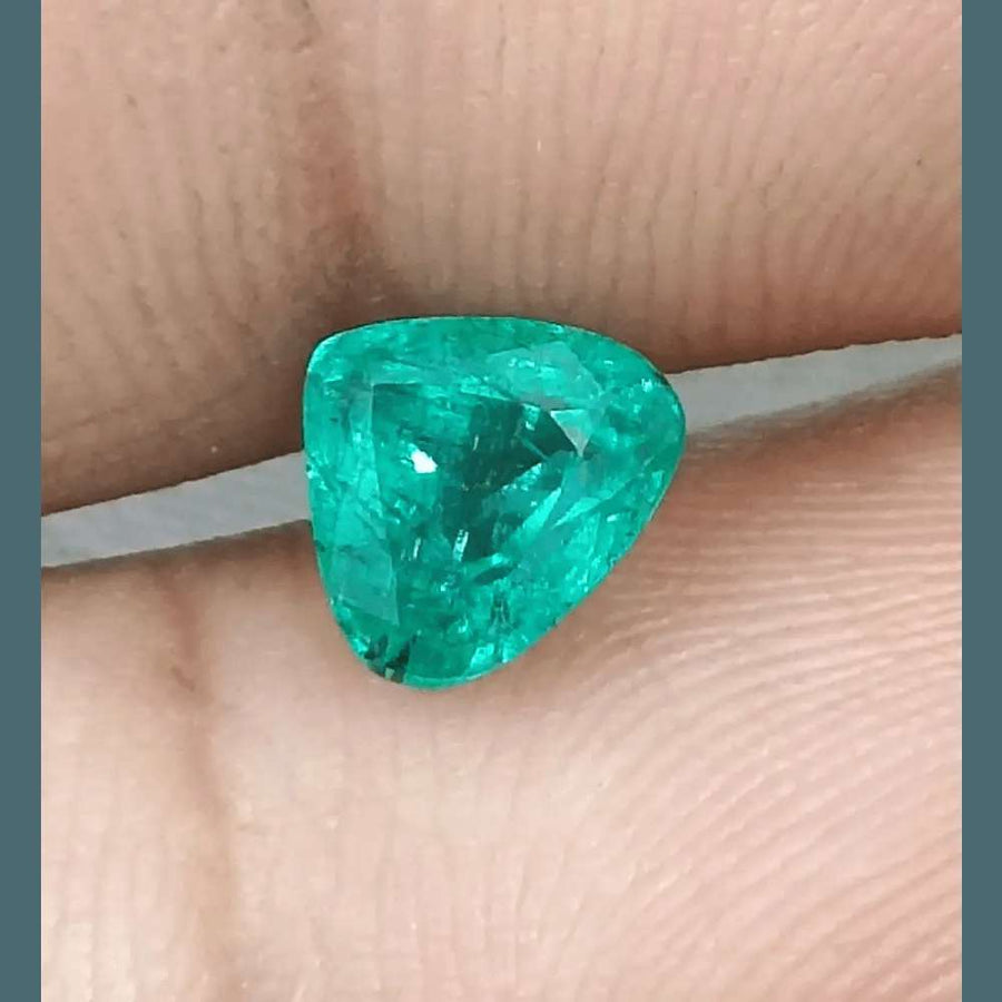 1.20ct Heart Shape Pastel Green Emerald, Natural Earth Mined Gemstone - SMSGEMS 