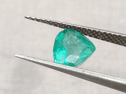 1.20ct Heart Shape Pastel Green Emerald, Natural Earth Mined Gemstone - SMSGEMS 