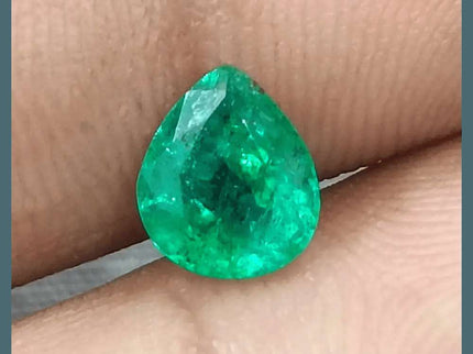 1.28ct Intense Green Zambian Emerald, Natural Earth Mined Gemstone - SMSGEMS 