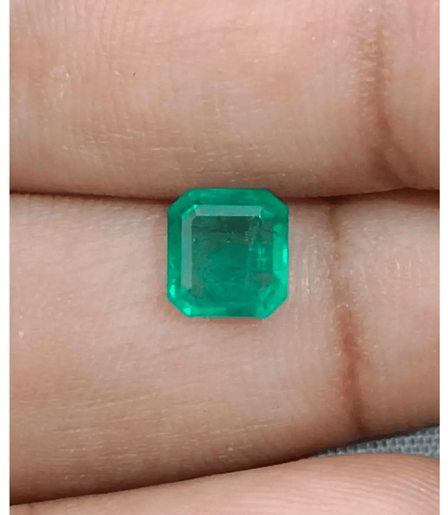 1.31ct Zambian Emerald , Natural Earth Mined Gemstone - SMSGEMS 