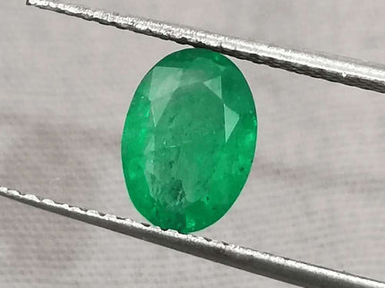 1.31ct Vivid Green Zambian Emerald, Natural Earth Mined Gemstone - SMSGEMS 