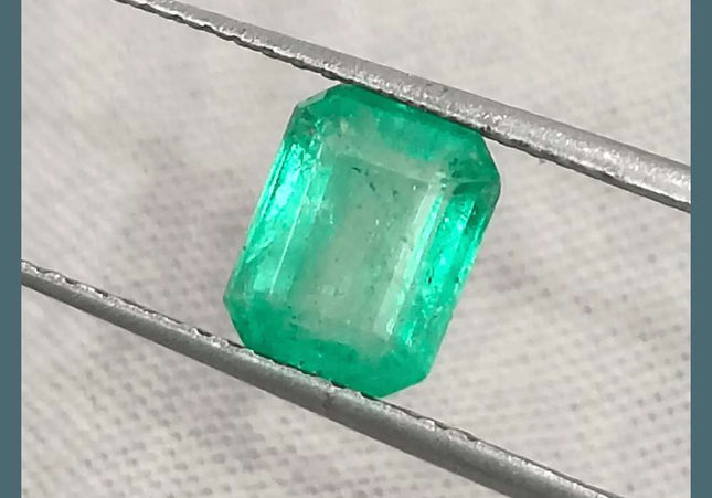 1.33ct Pastel Green Emerald Certified By GSI, Natural Gemstone - SMSGEMS 