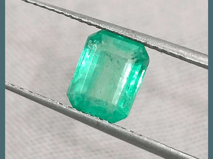 1.33ct Pastel Green Emerald Certified By GSI, Natural Gemstone - SMSGEMS 