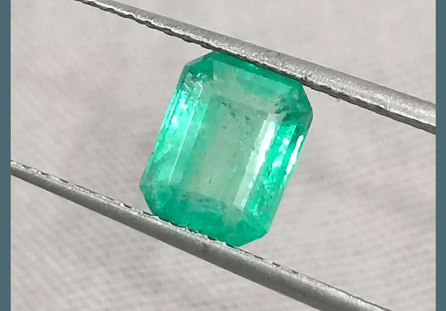 1.33ct Pastel Green Emerald Certified By GSI, Natural Gemstone - SMSGEMS 