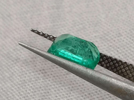 1.33ct Pastel Green Emerald Certified By GSI, Natural Gemstone - SMSGEMS 