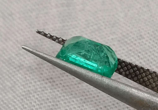 1.33ct Pastel Green Emerald Certified By GSI, Natural Gemstone - SMSGEMS 