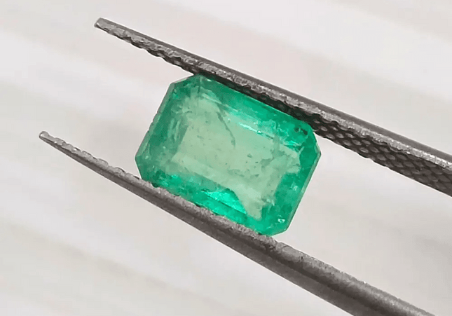 1.33ct Pastel Green Emerald Certified By GSI, Natural Gemstone - SMSGEMS 