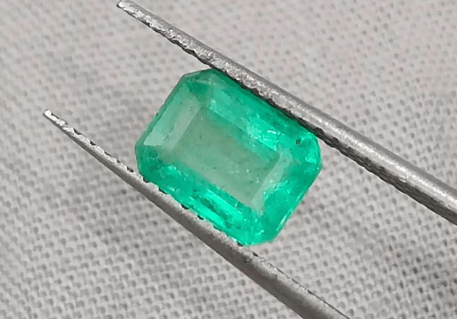 1.33ct Pastel Green Emerald Certified By GSI, Natural Gemstone - SMSGEMS 