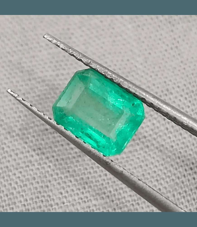 1.33ct Pastel Green Emerald Certified By GSI, Natural Gemstone - SMSGEMS 