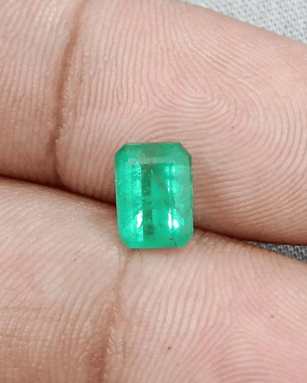 1.37ct Golden Green Swat Emerald, 100% Natural Earth Mined Gemstone. - SMSGEMS 