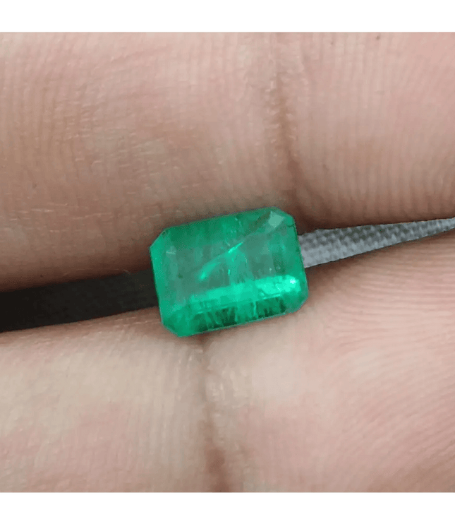 1.37ct Golden Green Swat Emerald, 100% Natural Earth Mined Gemstone. - SMSGEMS 