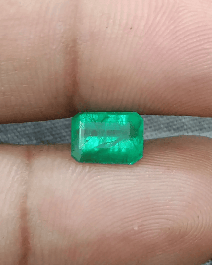 1.37ct Golden Green Swat Emerald, 100% Natural Earth Mined Gemstone. - SMSGEMS 