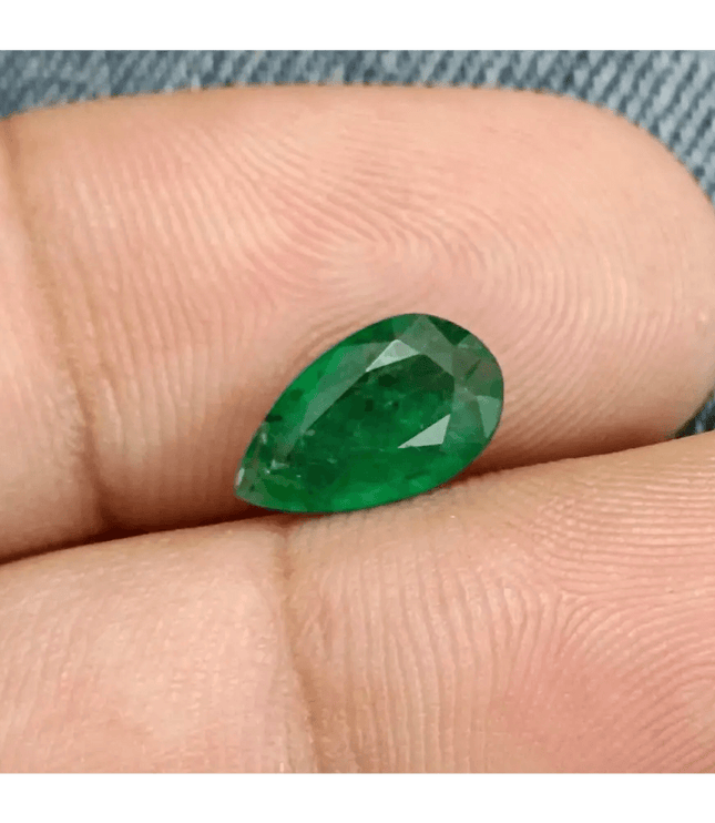 1.38ct Vivid Green Emerald, Natural Earth mined Gem - SMSGEMS 