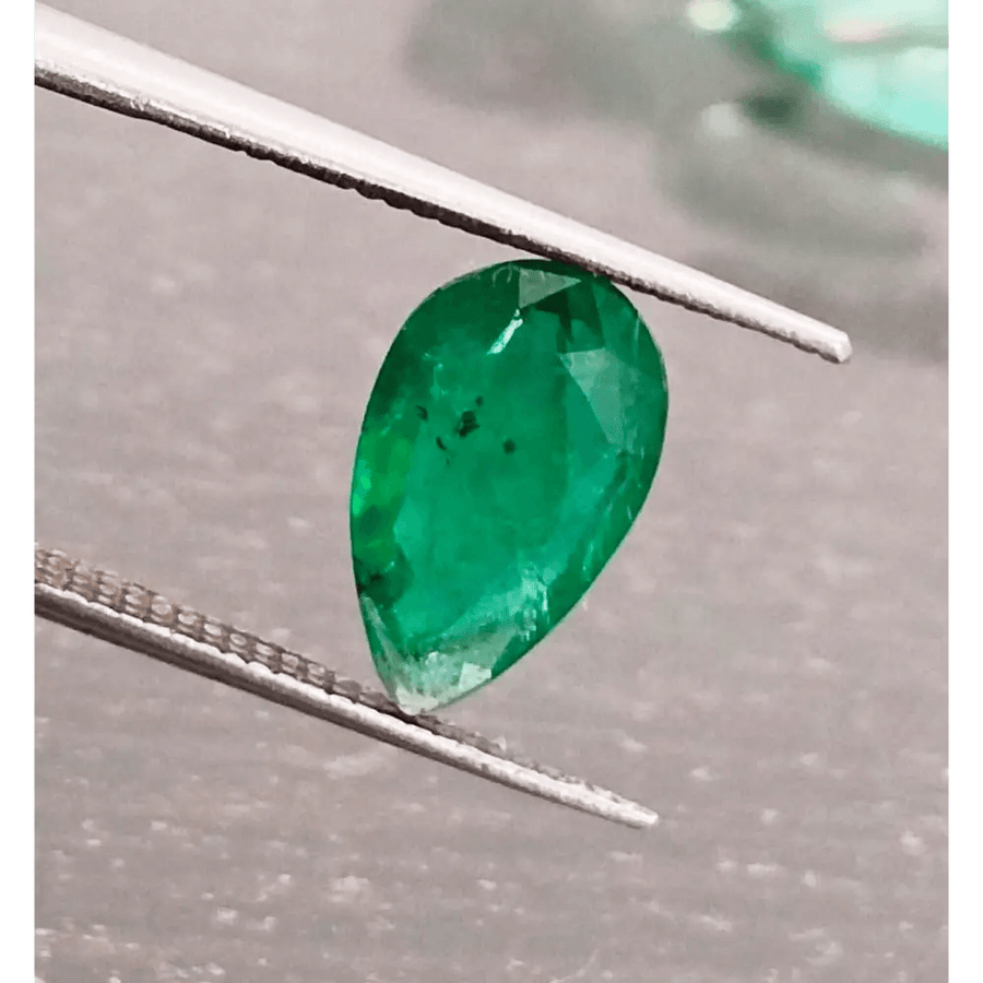 1.38ct Vivid Green Emerald, Natural Earth mined Gem - SMSGEMS 