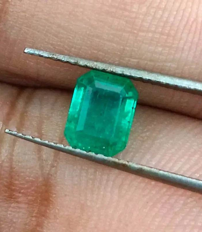 1.39ct Velvet Green Emerald , 100% Natural Earth mined Gemstone - SMSGEMS 
