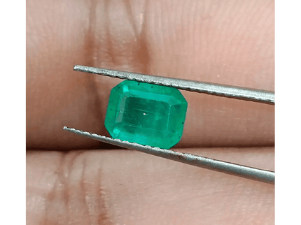 1.39ct Velvet Green Emerald , 100% Natural Earth mined Gemstone - SMSGEMS 