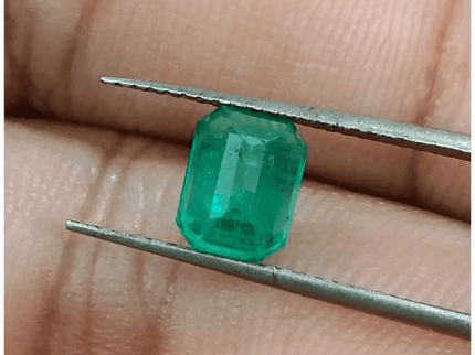 1.39ct Velvet Green Emerald , 100% Natural Earth mined Gemstone - SMSGEMS 