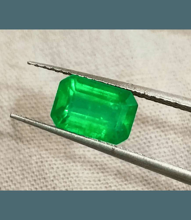 1.40ct AAA Colombian Emerald certified By GSI, Natural Gemstone - SMSGEMS 