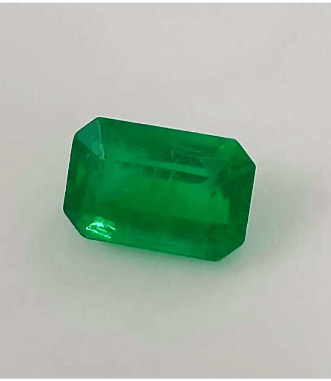 1.40ct AAA Colombian Emerald certified By GSI, Natural Gemstone - SMSGEMS 