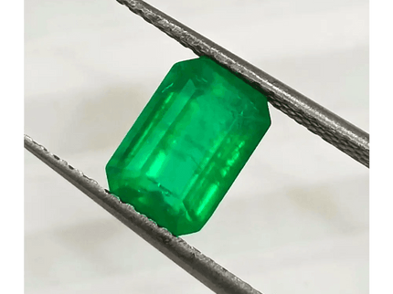 1.40ct AAA Colombian Emerald certified By GSI, Natural Gemstone - SMSGEMS 