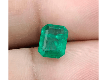 1.42ct Deep Green Swat Emerald, Natural Earth Mined Gemstone - SMSGEMS 
