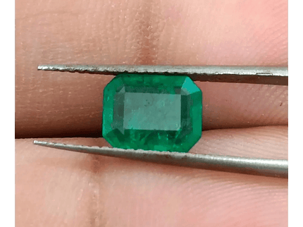 1.42ct Deep Green Swat Emerald, Natural Earth Mined Gemstone - SMSGEMS 