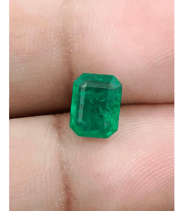 1.42ct Deep Green Swat Emerald, Natural Earth Mined Gemstone - SMSGEMS 