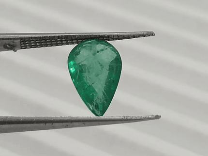 1.42ct Deep Vivid Green Emerald, 100% Natural Gem - SMSGEMS 