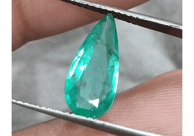 1.44ct Zambian Emerald, 100% Natural Earth mined Gem - SMSGEMS 