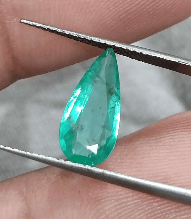1.44ct Zambian Emerald, 100% Natural Earth mined Gem - SMSGEMS 