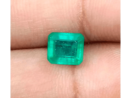 1.45ct Velvet Green Swat Emerald , 100% Natural Earth Mined Gemstone - SMSGEMS 