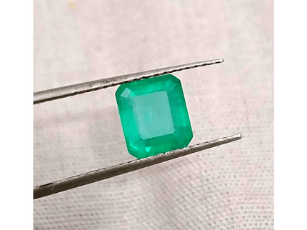 1.45ct Velvet Green Swat Emerald , 100% Natural Earth Mined Gemstone - SMSGEMS 