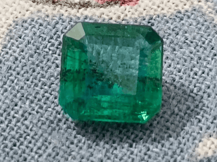 1.45ct Intense Green Zambian Emerald , 100% Natural Earth Mined Gem. - SMSGEMS 