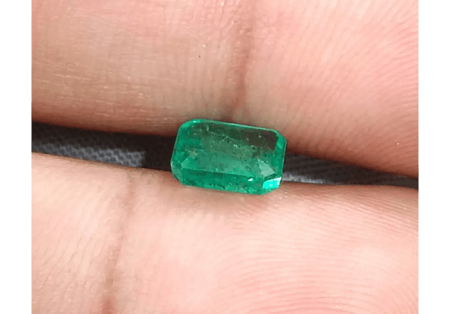 1.45ct Zambian Emerald, Natural Earth Mined Gemstone - SMSGEMS 