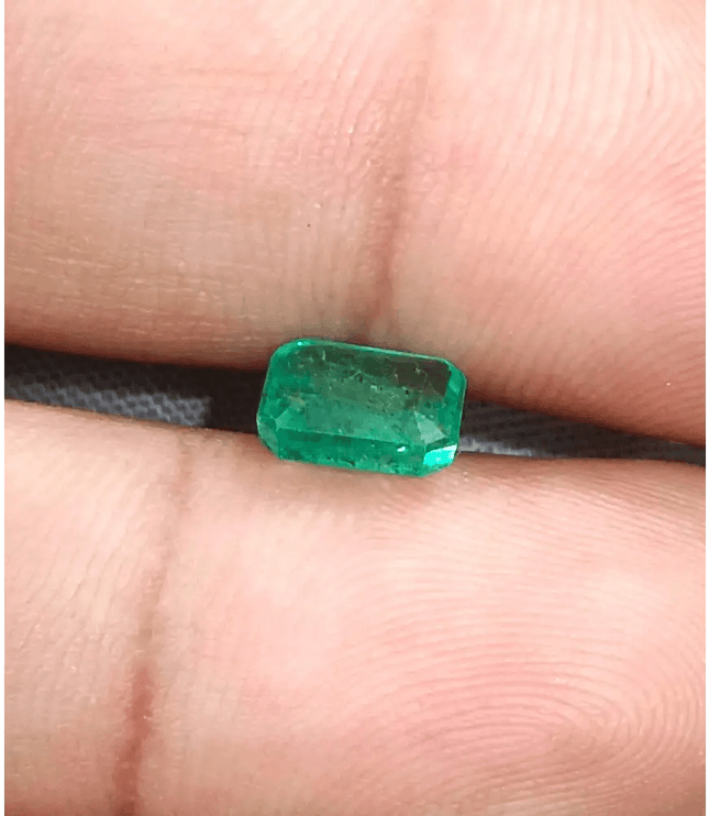 1.45ct Zambian Emerald, Natural Earth Mined Gemstone - SMSGEMS 