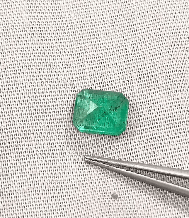 1.45ct Zambian Emerald, Natural Earth Mined Gemstone - SMSGEMS 