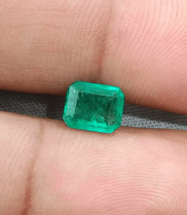 1.45ct Zambian Emerald, Natural Earth Mined Gemstone - SMSGEMS 