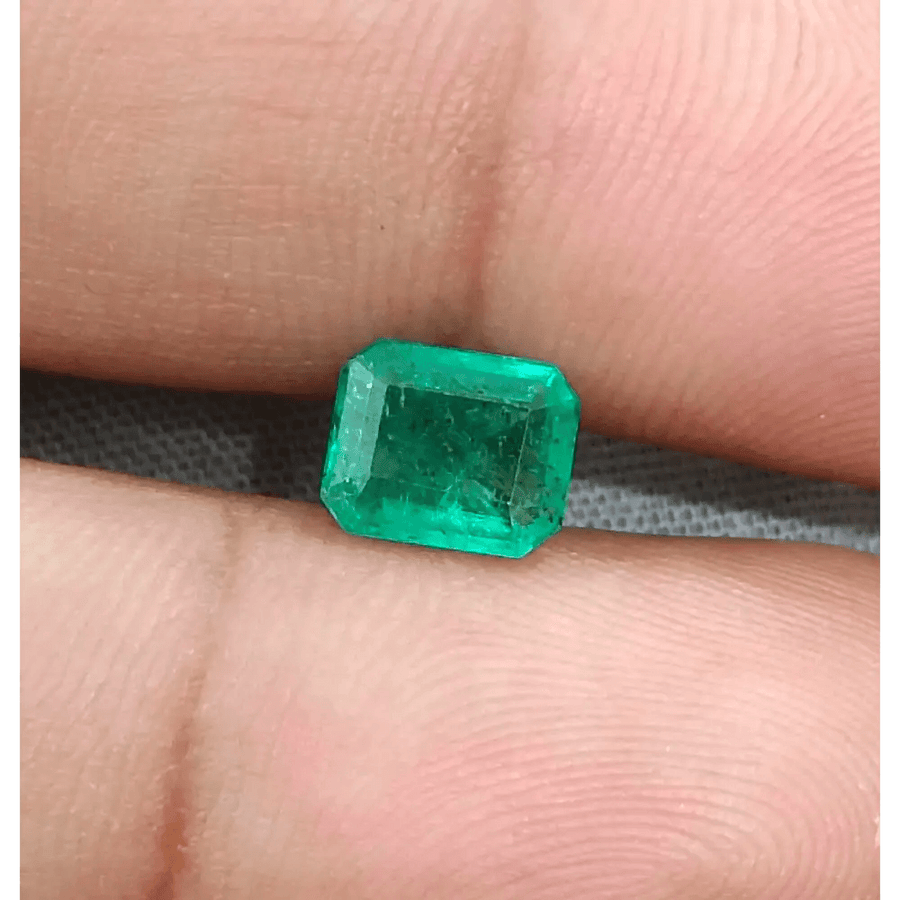 1.45ct Zambian Emerald, Natural Earth Mined Gemstone - SMSGEMS 