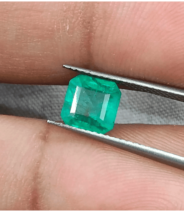 1.46ct Zambian Emerald, Natural Earth Mined Gemstone - SMSGEMS 