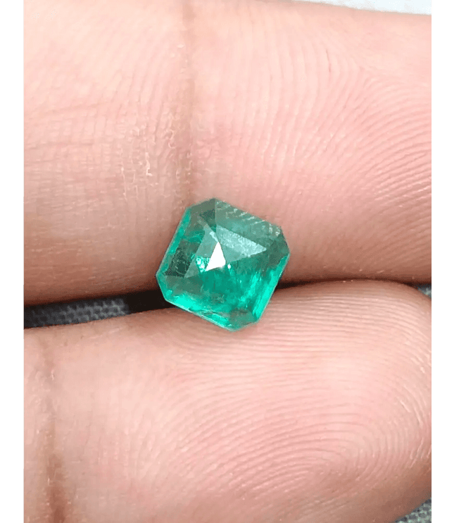 1.46ct Zambian Emerald, Natural Earth Mined Gemstone - SMSGEMS 