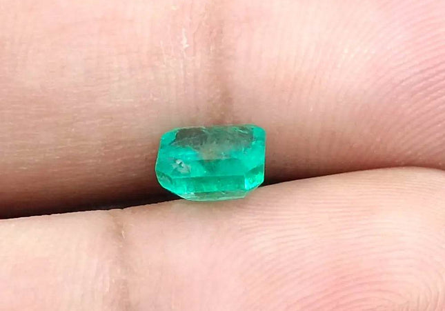 1.46ct Zambian Emerald, Natural Earth Mined Gemstone - SMSGEMS 