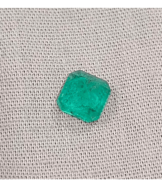 1.46ct Zambian Emerald, Natural Earth Mined Gemstone - SMSGEMS 