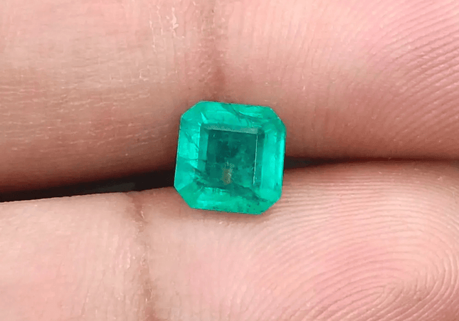 1.46ct Zambian Emerald, Natural Earth Mined Gemstone - SMSGEMS 