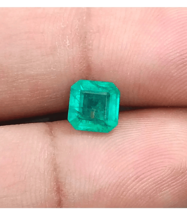 1.46ct Zambian Emerald, Natural Earth Mined Gemstone - SMSGEMS 