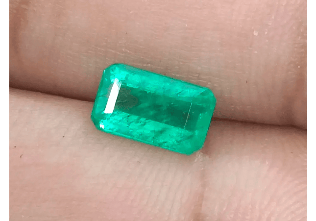1.50ct Colombian Emerald, Natural Earth Mined Gemstone - SMSGEMS 