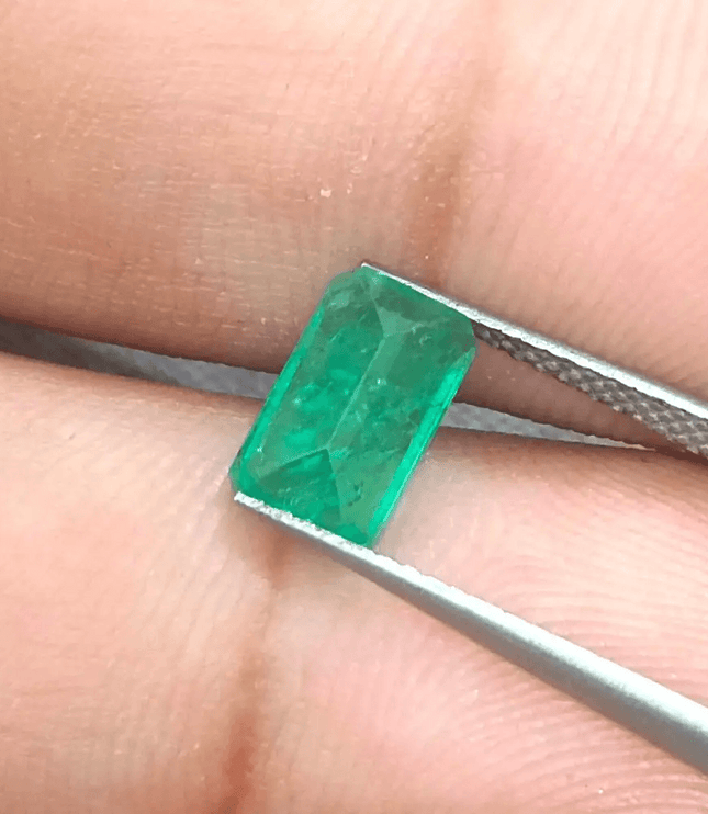 1.50ct Colombian Emerald, Natural Earth Mined Gemstone - SMSGEMS 